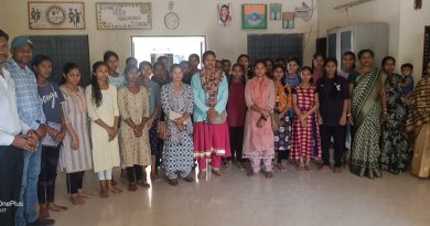 गोंडवाना स्टुडेंट्स यूनियन राष्ट्रीय अध्यक्ष एवं प्रदेश अध्यक्ष कन्या छात्रावास डौडी में अधिक्षिका एवं बच्चों से मुलाकात किया