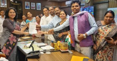 डोंडीं आदिवासी विकासखंड  के जनपद अध्यक्ष, उपाध्यक्ष के नेतृव में समस्त जनपद सदस्य जिला कलेक्टर को ज्ञापन सौंपा