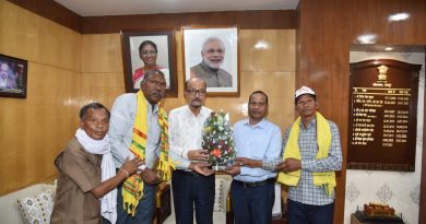 महामहिम राज्यपाल द्वारा एकता व स्वावलंबन की मिसाल ग्रामवासियों के श्रमदान से निर्मित सिंचाई परियोजना के 50 वर्ष पूर्ण होने पर आयोजित गोल्डन जुबली कार्यक्रम गोंडखपरी में आने हेतु आतिथ्य स्वीकार किए