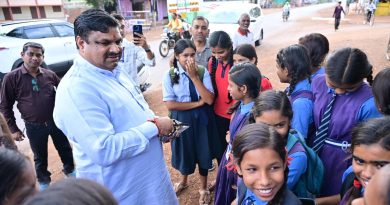 स्कूल शिक्षा मंत्री श्री गजेन्द्र यादव ने बच्चों से किया आत्मीय संवाद,*
