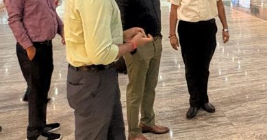 भारत सरकार के पर्यटन मंत्रालय के अतिरिक्त सचिव एवं महानिदेशक श्री सुमन बिल्ला का रायपुर एयरपोर्ट पर हुआ आत्मीय स्वागत