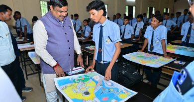 बच्चों ने बनाई विकसित भारत की सुंदर तस्वीर, शिक्षा मंत्री गजेन्द्र यादव ने बढ़ाया ने बढ़ाया उत्साह