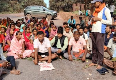 आड़ेझर में पेयजल की मांग को लेकर ग्रामीणों का चक्काजाम