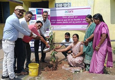अदाणी फाउंडेशन ने चलाया हरियर स्कूल अभियान: 4,087 लोगों को पौधों का वितरण कर कराया रोपण